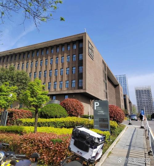 外包之殇 创新园、中兴、华为研究所的信通院外包程序员为何饱受争议？
